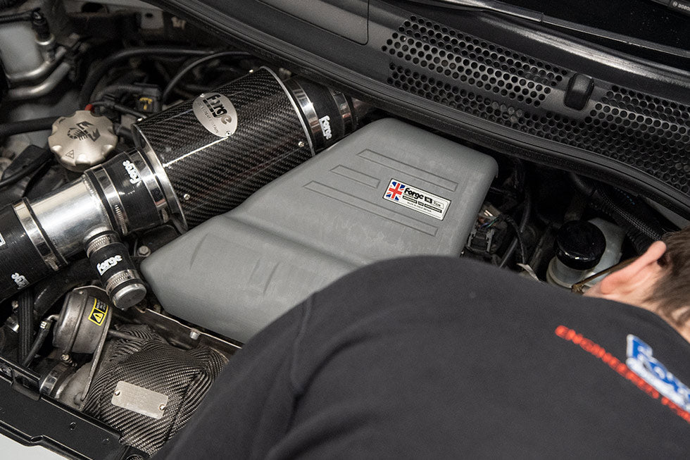 Carbon Fibre Engine Cover for the Fiat Abarth 500/595/695