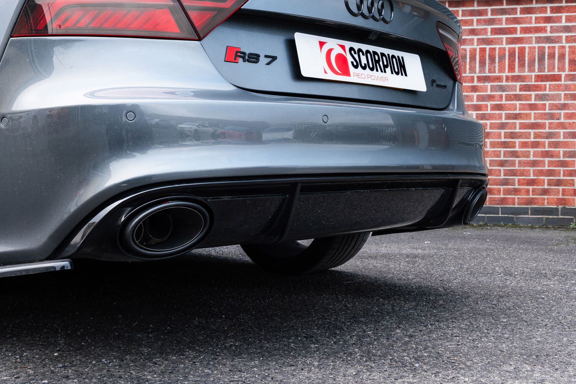 Audi RS7 C7 Non-Resonated half system with trims - Scorpion