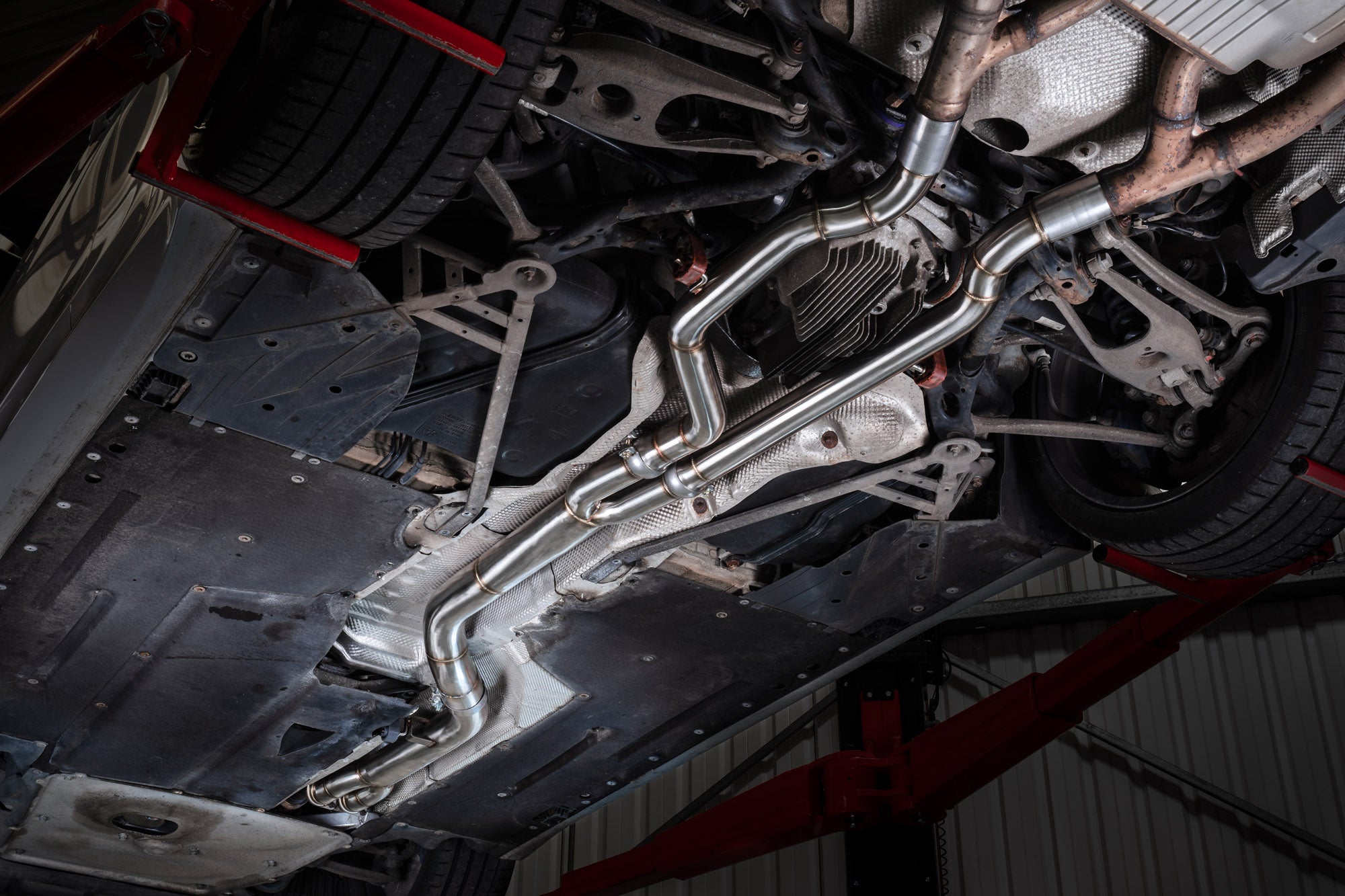 BMW M3 F80 / M4 F82 F83 Single Mid Pipe - Scorpion