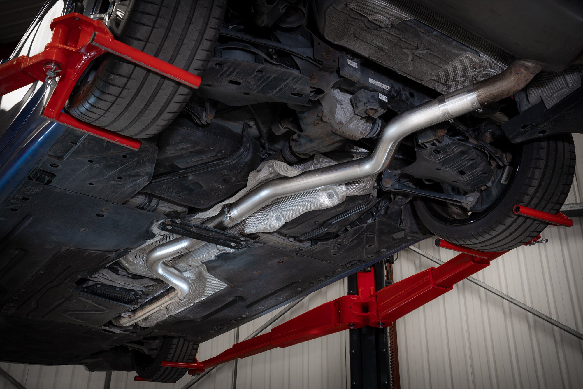 BMW 340i F30/F31 15-18 & 440i F32/F33/F36 16-18 Including xDrive Resonator Delete - Scorpion